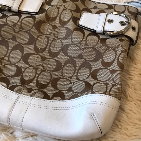 Coach shoulder bag and wristlet - Picture 4 of 6